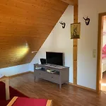 Gastehaus Hundelbach شقة لينزكريش