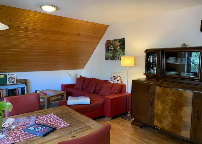 Gaestehaus Hundelbach Апартаменты Ленцкирх