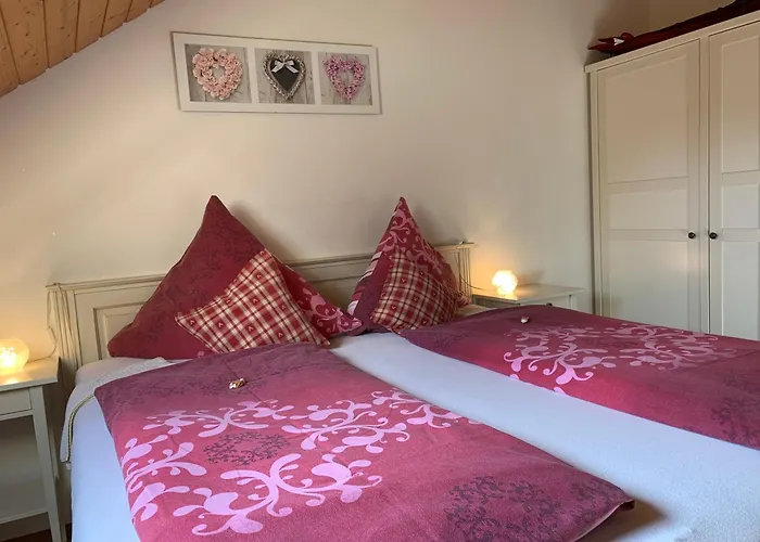 Апартаменты Gaestehaus Hundelbach *